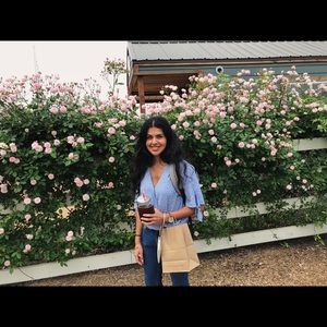 Meet your Posher, Chloe